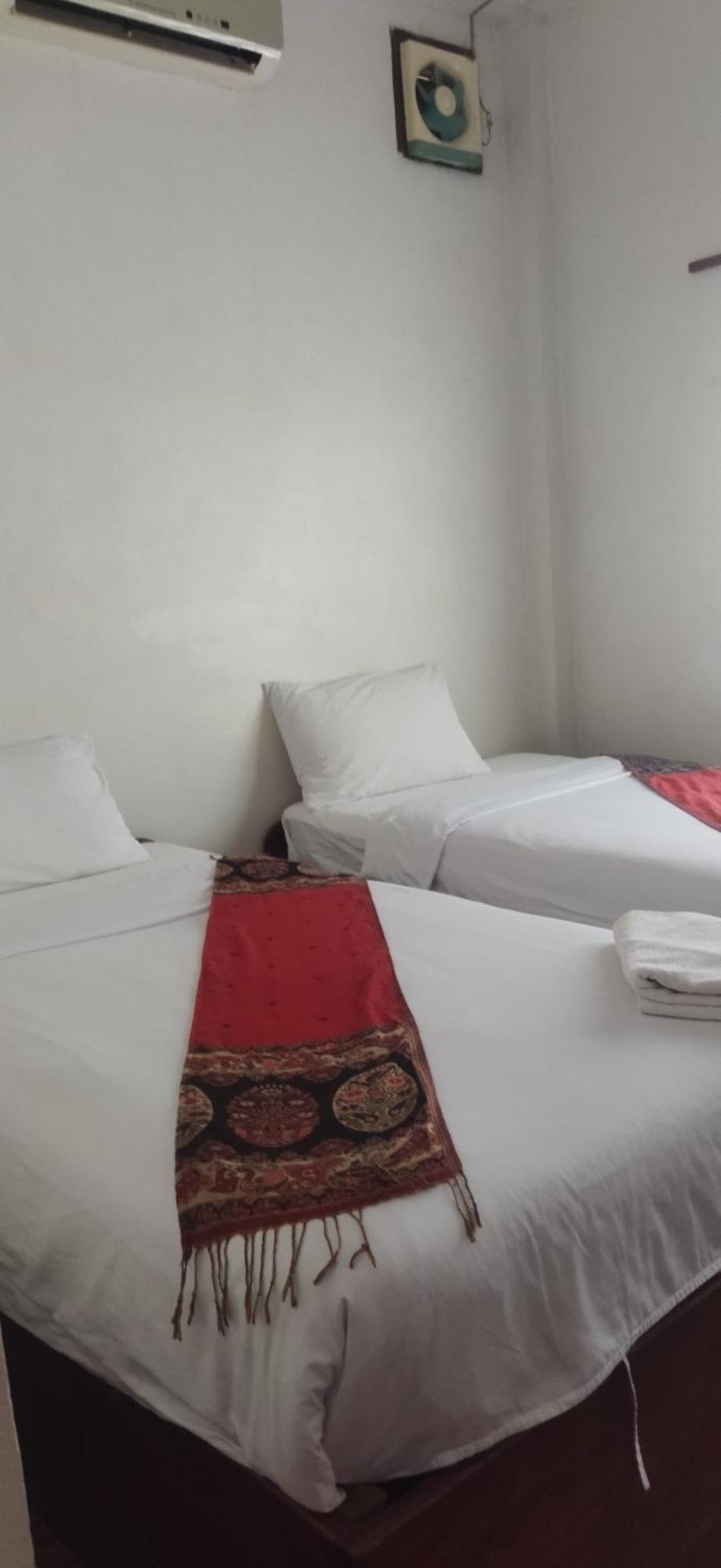 Syvongsack Guesthouse Muang Pakbèng エクステリア 写真