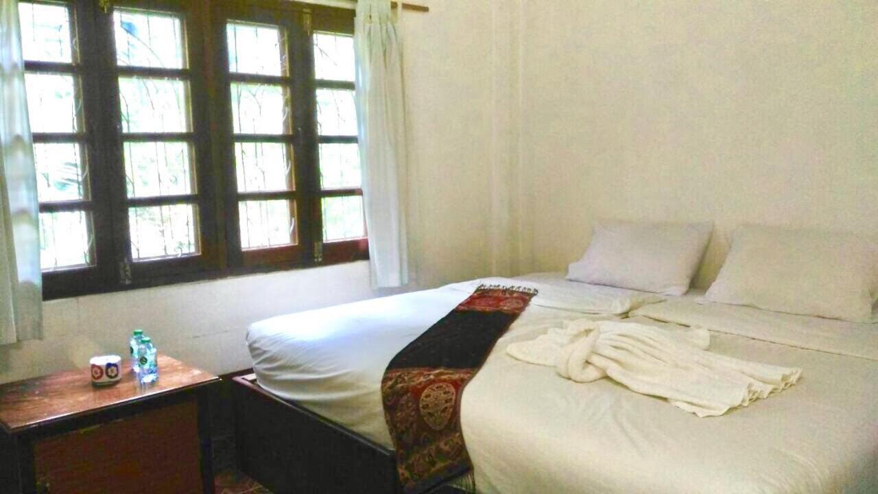 Syvongsack Guesthouse Muang Pakbèng エクステリア 写真